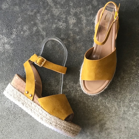 DBDK Shoes - 1 Left!Elegant Mustard Espadrille Platform Sandals